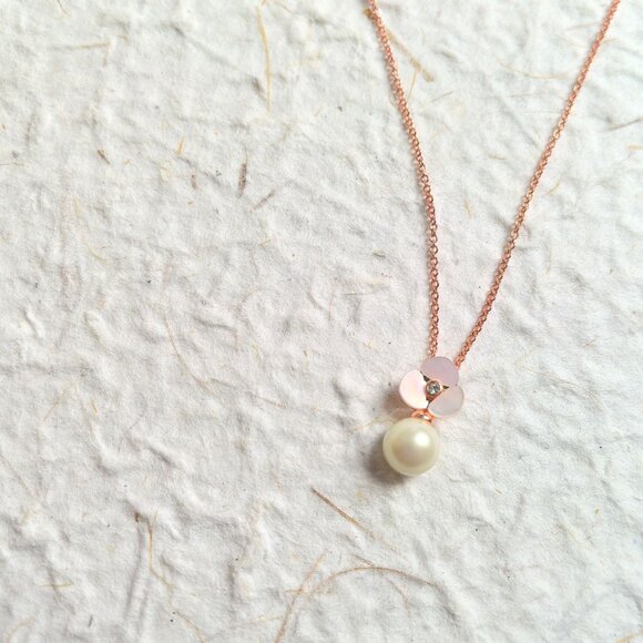 Kate Spade - Disco Pansy Rose Gold mother of pearl Pendant Necklace - Picture 1 of 3